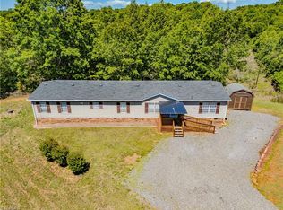 151 Fox Trot Ln, Pilot Mountain, NC 27041