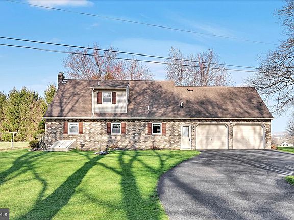 3rd image of 525 Hackman Rd