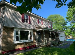 948 Houlton Rd, Baileyville, ME 04694