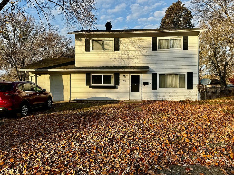 1st image of 200 N Grace Ave