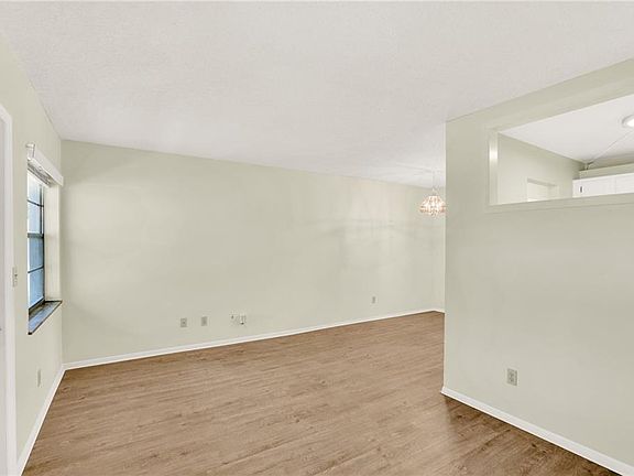 5th image of 16 Vista Palm Lane #204