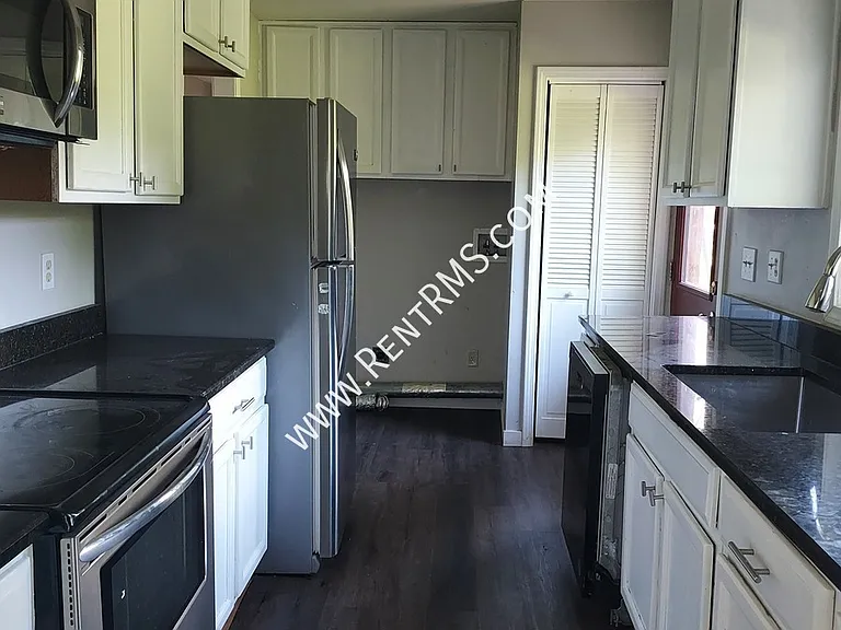 3379 SW Kirklawn Ave — Photo 9