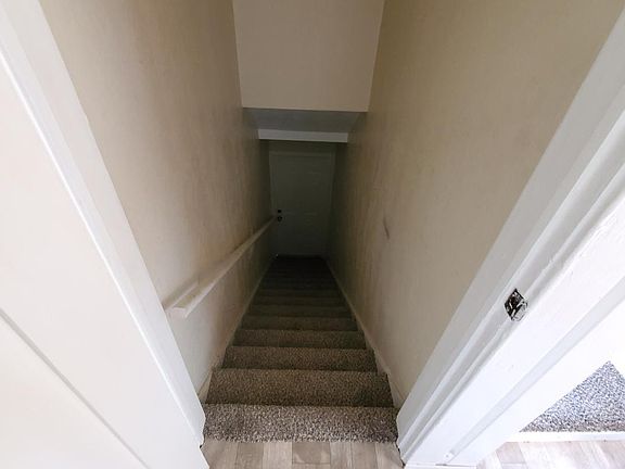 4th image of 1464 W 35th Pl #1/4