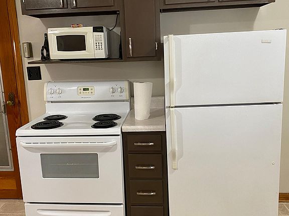 4th image of 3504 Garden Dr APT 2