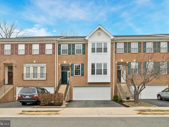 1707 Stuart Pointe Ln, Herndon, VA 20170