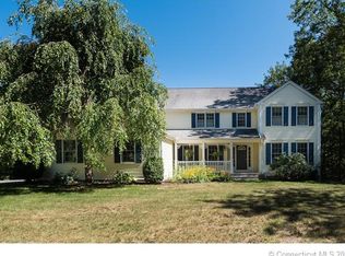 16 Elsie Ln, Clinton, CT 06413