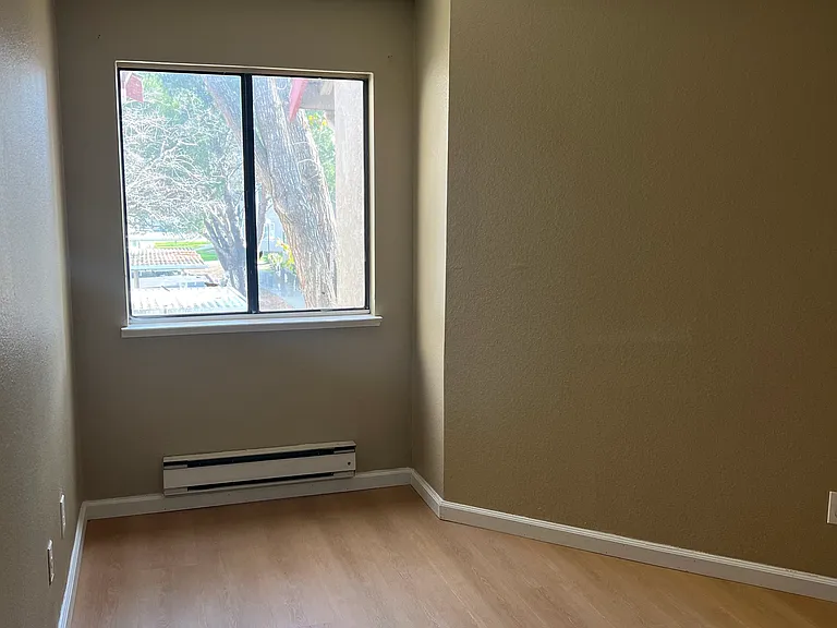 7 Lancaster Cir #235 — Photo 8