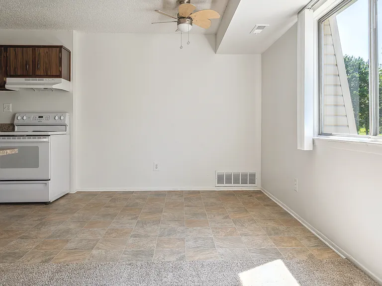 Waterview Farms Apartments — Photo 18