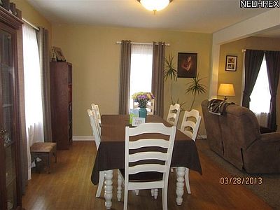 5th image of 1585 Shadyside Ave
