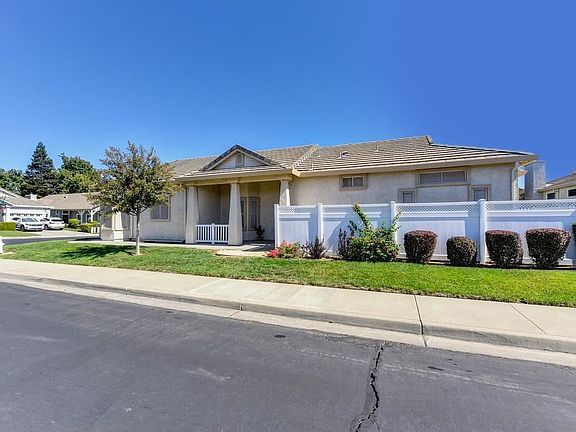 3rd image of 460 Marvin Gardens Dr