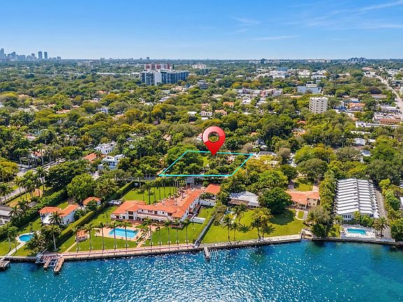 3rd image of 5960 N Bayshore Drive
