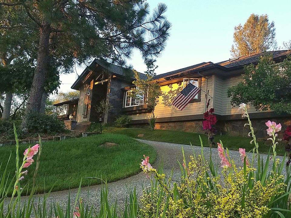 1st image of 21528 Apple Hill Dr
