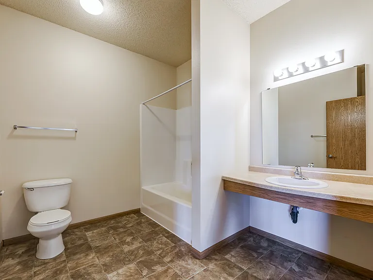 Brandt Place Apartment Homes — Photo 22