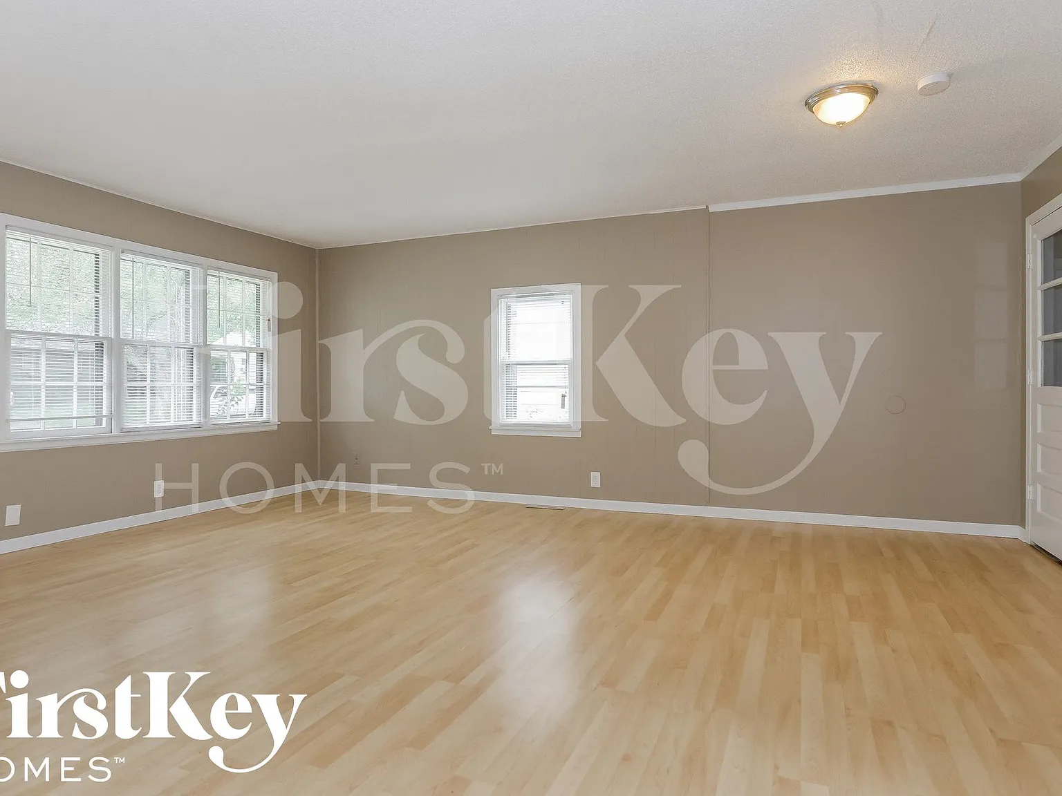 2 bed, 2.0 bath, 1952 sqft, $1,790 — Photo 3