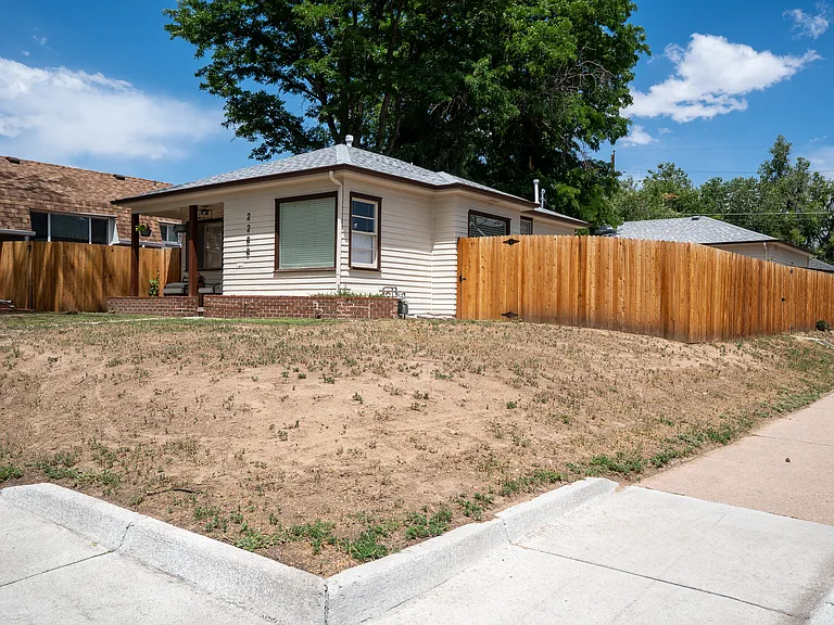 2288 S Franklin St — Photo 21