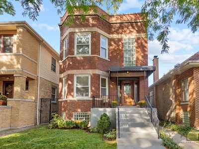 3740 N Leavitt St, Chicago, IL, 60618