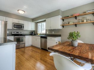 7495 Berkshire Way N, Maple Grove, MN 55311