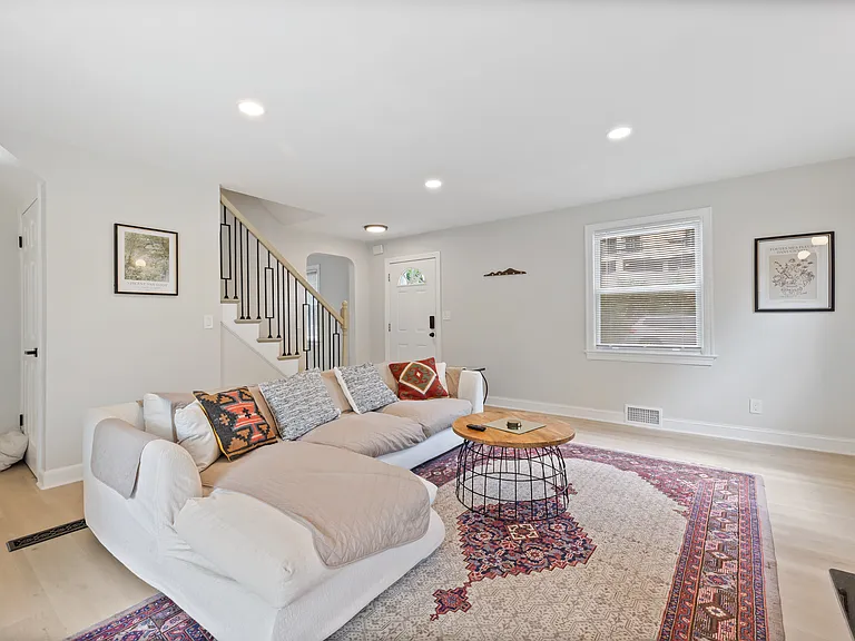 4225 E West Hwy — Photo 3