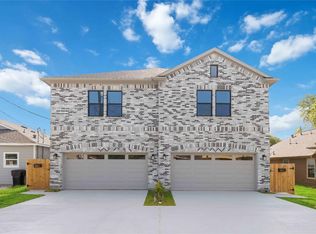 8215 Gladstone St #B, Houston, TX 77051