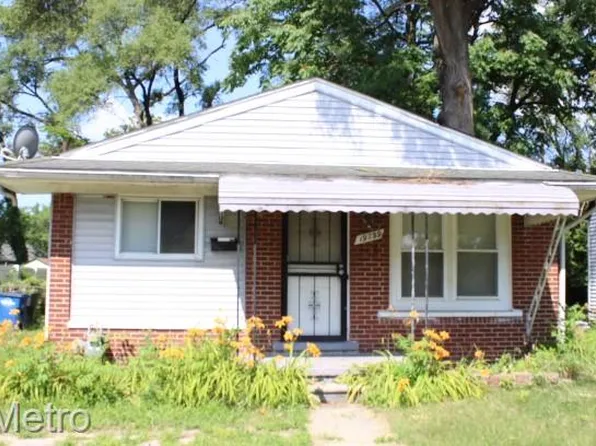 19759 Greenlawn St, Detroit, MI 48221