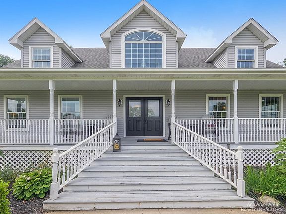 4th image of 9680 Wood Bend Dr