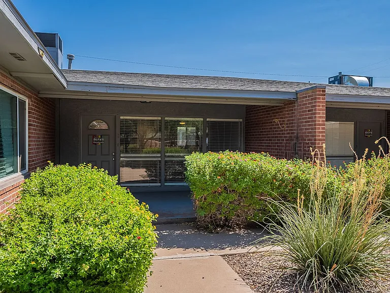 301 W Turney Ave — Photo 34