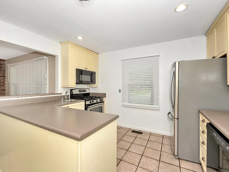 607 Bob Wallace Ave SW — Photo 19