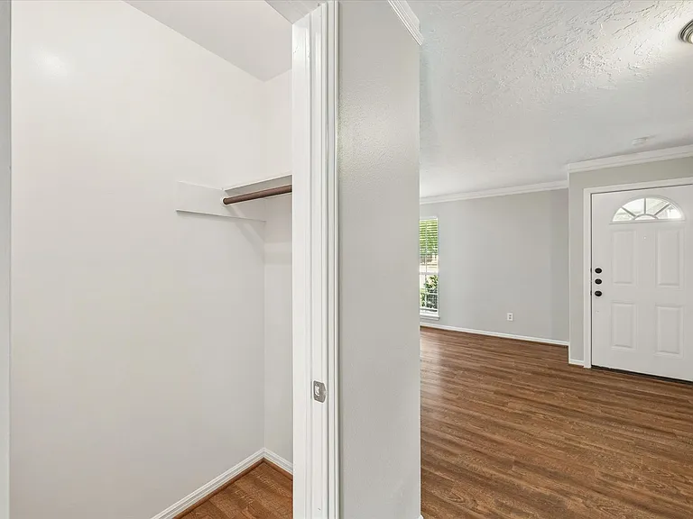 25114 Spring Ridge Dr — Photo 6