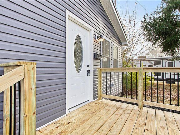 4th image of 728 Pindar St