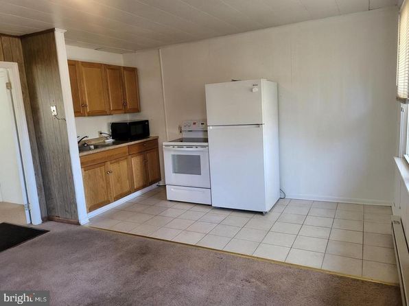 410 Franklin St APT 3