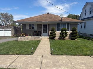 917 Hemlock St, Scranton, PA 18505
