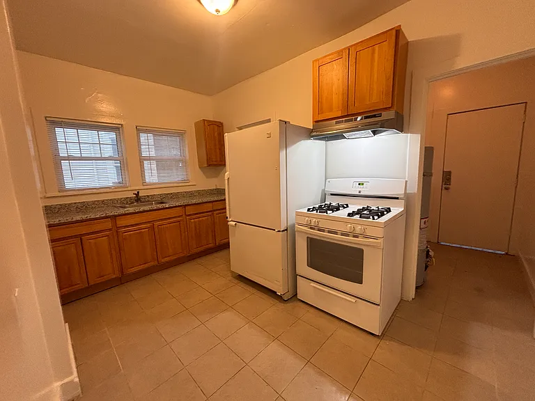 1120 12th St #1120 — Photo 3