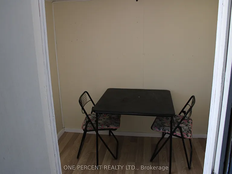 80 Poplar Ave #B — Photo 5