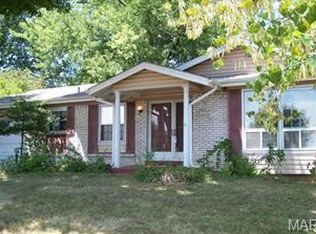 1885 Derhake Rd, Florissant, MO 63033