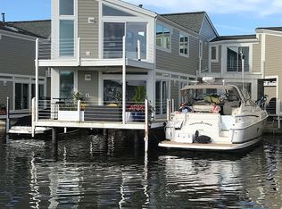 45 Harbor Isle Dr, New Buffalo, MI 49117
