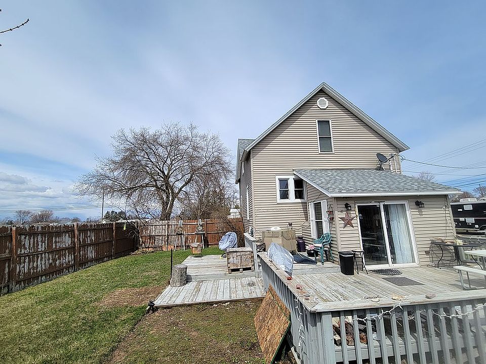 1925 8th Ave S, Escanaba, MI 49829 Zillow