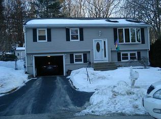 1 Canyon Dr, Coventry, RI 02816