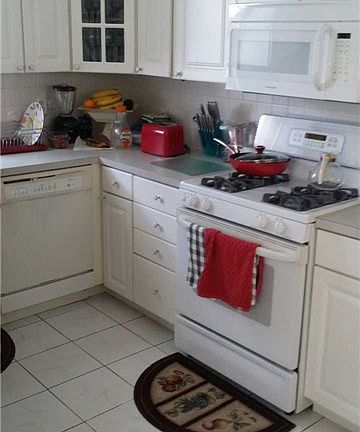 2nd image of 9 Oakdale Dr