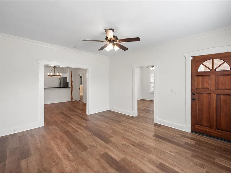 2232 W Rosedale St S — Photo 4