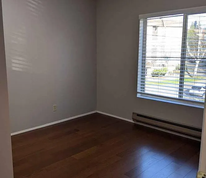 6909 Weedin Pl NE — Photo 8