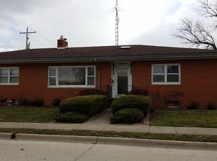 115 W Luke St, Arthur, IL 61911