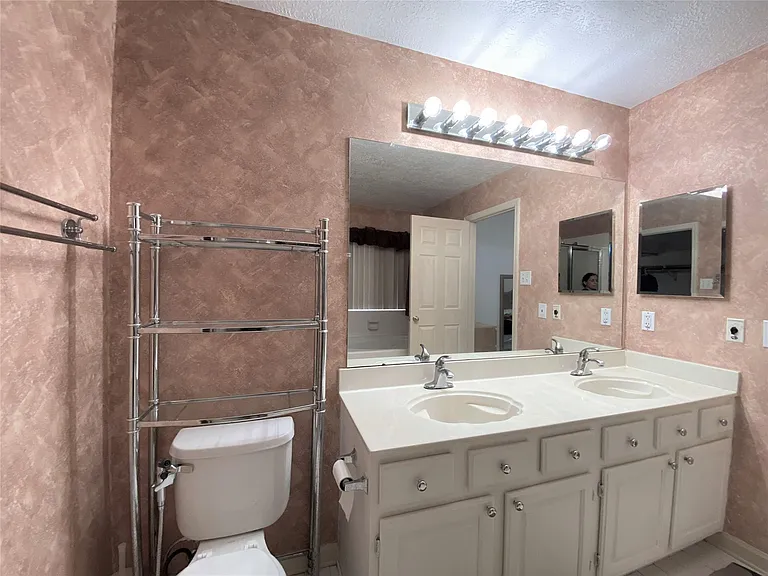 6918 Springcrest Ct — Photo 20