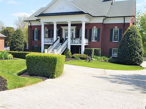 2nd image of 232 Woodlake Dr