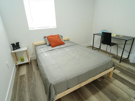 2nd image of 2900 W Arlington St #14990793