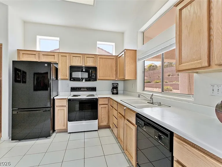 2817 Byron Dr — Photo 7