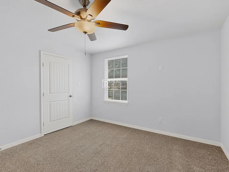 5838 Humbert Ave — Photo 27