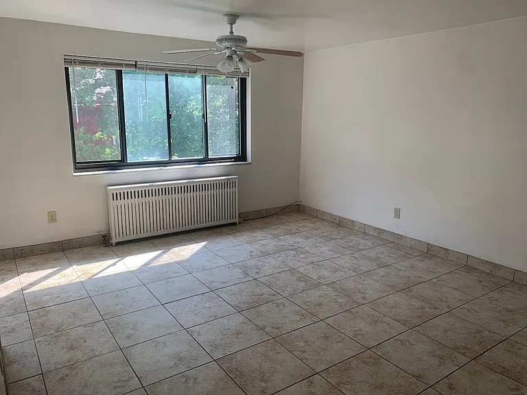 819 College Avenue — Photo 20