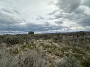 Christmas Tree Ln, Christmas Valley, OR 97641