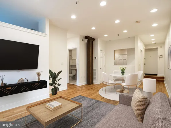 50 N Front St APT 406, Philadelphia, PA 19106