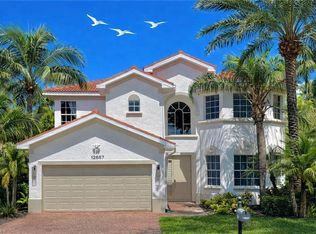 12667 Biscayne Ct, Naples, FL 34105